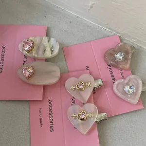 Pince à Cheveux Cœur en Acétate Rose pour Femmes Pince à Bec de Canard en Strass Pince à Frange Goutte d'Eau Bijoux