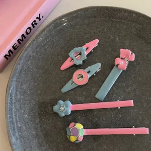 Rosa Blau Kontrast Farbe Süße Haarklammer Legierung Tropföl Blume Herz Stern Muster Haarschmuck Entenschnabel Clip Für Damen