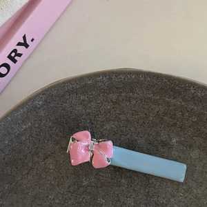 Haarklammer mit rosa-blauem Kontrast und süßem Schleifen-Design für Damen-Haarschmuck