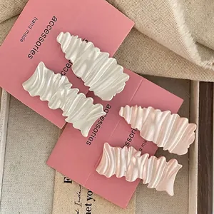 Handmade Rippled Texture Metal Hair Clip For Women Artificial Pearl Luster Geometric Duckbill Clip Fashion Hair Accessories For Girls