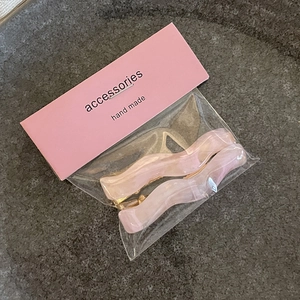 Pink marble wave hair clips with gold duckbill back for minimalist elegant styling