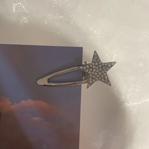 Sparkling silver star hair clip with full rhinestone inlay for women's hairstyle