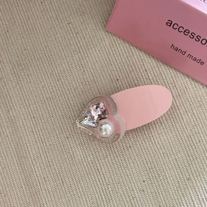 Sweet pink heart hair clip with shiny crystal rhinestone and white pearl embellishment