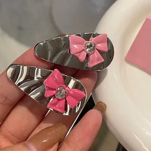Pince à Cheveux en Métal avec Nœud Papillon Rose pour Femmes Filles Pince à Bec de Canard en Strass Cœur Alliage d'Argent