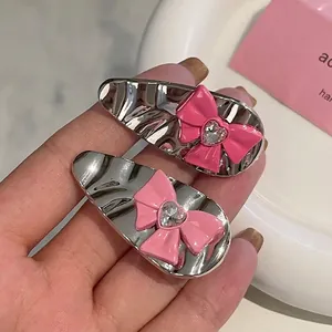 Barrettes à cheveux ondulées en argent avec nœuds roses 3D et strass en forme de cœur