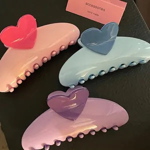 Handmade Acrylic Heart Hair Claw Clip High Gloss Shark Clip For Women Large Geometric Decorative Hairpin Daily Hair Accessory
