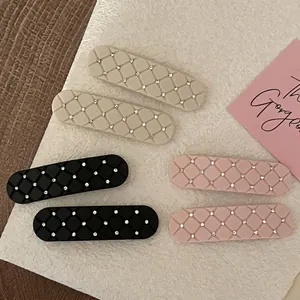 Elegant Quilted Rhinestone Duckbill Hair Clip For Women Featuring Frosted Finish French Style Geometric Fashion Accessories