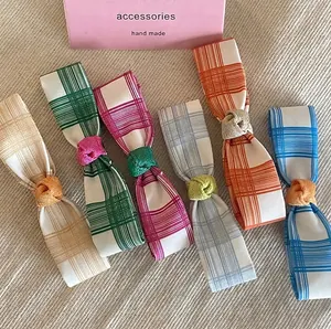 Lot de six barrettes à nœuds à carreaux aux couleurs vives, dont bleu, rose et vert