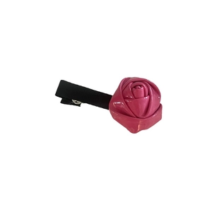 Barrette à cheveux rose en similicuir magenta avec pince bec de canard en tissu noir