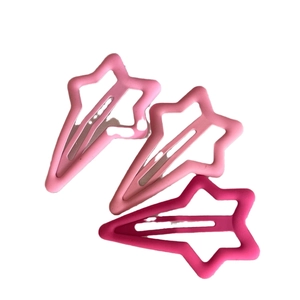 Lot de trois barrettes étoile rose en finitions rose clair, moyen et rose vif mat