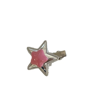 Silver Y2K metal star hair clip with pink resin accent for women side bangs styling