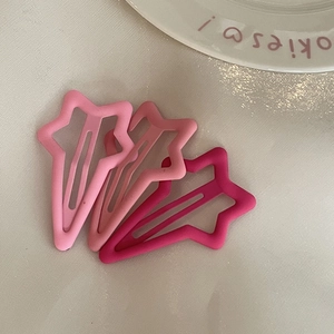 Lot de trois barrettes en forme d'étoile rose mat aux nuances dégradées