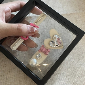 Set de pinzas para el pelo Y2K con cristales rosas diseños de corazones y flores