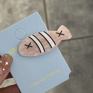 Cute pink marble fish-shaped hair clip for women featuring unique acetate resin patterns