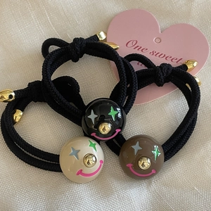 Set d'élastiques à cheveux roses et neutres avec perles souriantes pour queue de cheval