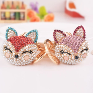 Porte-clés renard mignon avec strass colorés et perles d'imitation plaqué en or