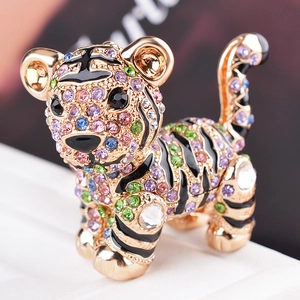 Porte-clés en Métal de Tigre en Strass Alliage Incrusté Strass Tigre Sac Pendentif Accessoires Pour Femmes Cadeau Créatif