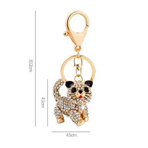 Detailed dimensions of the crystal tiger keychain featuring length and width measurements