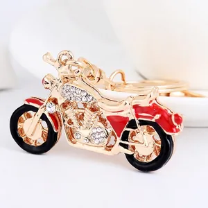 Porte-clés Créatif en Forme de Moto Alliage de Zinc Émail Rouge Strass Incrusté Pendentif de Sac Mode Anneau de Clé Unisexe Cadeau