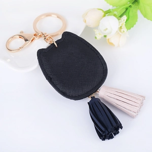 Porte-clés chat noir en cuir créatif avec glands colorés et fermoir doré chic