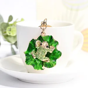 Creative Alloy Frog Lotus Leaf Keychain With Green Rhinestones Enamel Drip Oil Pendant Bag Charm Fashion Jewelry Gift