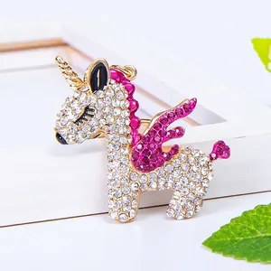 Rhinestone Flying Unicorn Keychain Cute Zinc Alloy Angel Wing Pendant Bag Charm For Women Girls Fashion Jewelry Gift