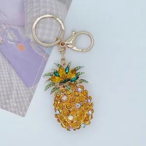 Creative Rhinestone Pineapple Keychain Metal Fruit Bag Pendant Gold Yellow Crystal Key Ring Holder Fashion Jewelry Gift