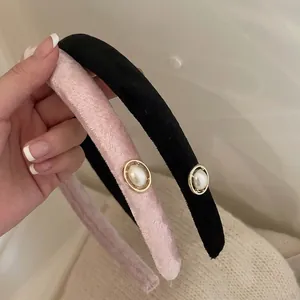French Vintage Velvet Artificial Pearl Headband For Women Thick Padded Hairband With Gold Metal Buckle Elegant Hair Accessories