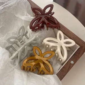 Pince à Cheveux Papillon en Acrylique Français Élégante Petite Pince à Requin Accessoires de Coiffure à la Mode pour Femmes