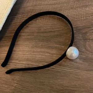 Elegant Minimalist Fabric Wrapped Headband With Large White Faux Artificial Pearl Decoration For Women Retro Korean Style Hair Accessory