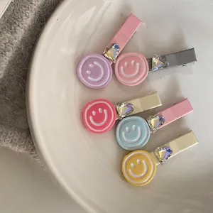 Sweet Alloy Rhinestone Smiley Face Heart Hair Clip Multicolor Contrast Duckbill Clip For Women Daily Fashion Hair Accessories