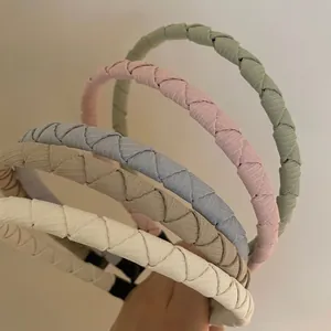 Women's Simple Braided Fabric Headband Retro Padded Sponge Hair Band Fashion Commute Solid Color Hair Accessories Headwear
