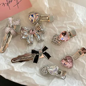 Vintage Legierung Strass Schleife Herz Schmetterling Haarklammer Süß Silber Metall Entenschnabel-Clip Haarschmuck Für Damen