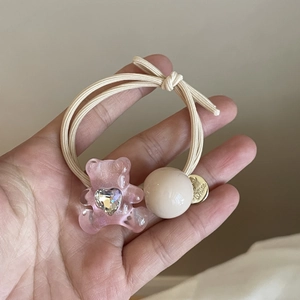 Rosa Bären-Haargummi mit Kristallherz und Perlen für elegante Damenfrisuren im Korea-Stil