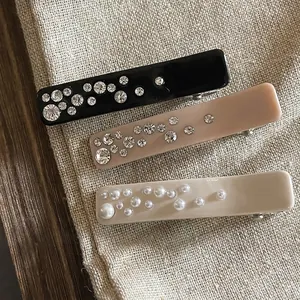 Fermaglio per Capelli in Acetato con Strass Francese Clip Laterale Geometrica Dolce per Donna Festa Elegante Fatto a Mano