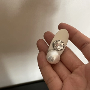 Fermaglio per capelli argento con perla grande e decorazione in cristallo lucido