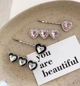 Lot de 4 barrettes à cheveux Y2K en strass en forme de cœur rose et noir