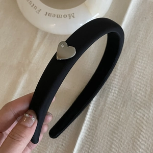 Elegant black thick sponge headband with silver heart and rhinestone detail accessory