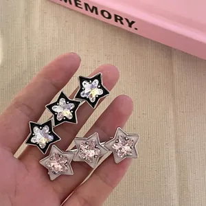 Fermaglio per Capelli a Stella Y2K in Lega Dolce Strass Smalto Tre Stelle Becco d'Anatra per Donna Accessori per Capelli