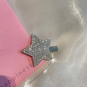 Barrette à cheveux étoile argentée scintillante avec strass et finition métallique