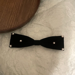 Elegant French vintage black velvet bow hair clip with luxury pearl accents