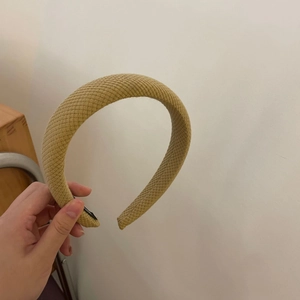 Thickened plaid knit headband with wide padding for autumn winter hair styling