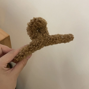 Brown fuzzy plush faux fur claw clip for women, large shark hair clip for autumn and winter