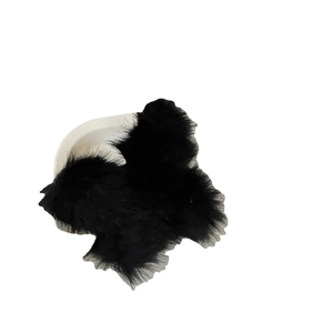 Pinza para el pelo de mariposa en piel sintética negra para peinados elegantes de mujer
