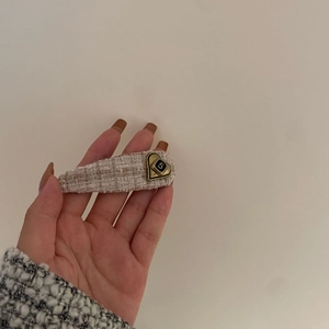 Vintage gold camellia tweed hair clip with pearl and heart detail for women