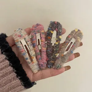 Pinces à Cheveux en Laine Tricotée Colorées Faites à la Main pour Femmes Filles Épingle à Cheveux Crochet Rainbow Yarn BB Clip