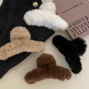 Élégante Grande Pince à Cheveux en Peluche Pince Requin en Fausse Fourrure pour Femmes Accessoires Cheveux Hiver