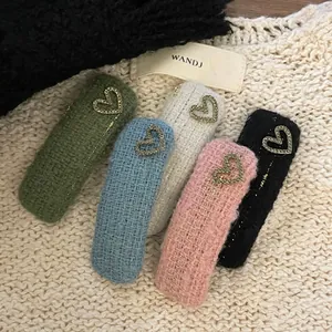 Vintage Tweed Hair Clip For Women Exquisite Rhinestone Heart Shaped BB Side Clip Sweet Woolen Fabric Hairpin Accessory