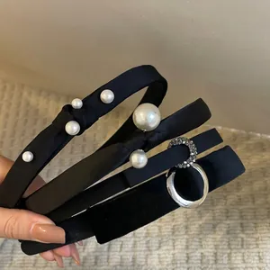 Serre-tête Élégant en Satin et Velours pour Femmes Avec Künstliche Perles Artificielles Nœud Torsadé Accessoires Cheveux Décoratifs
