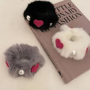 Cute Mink Fur Heart Scrunchies For Women Faux Artificial Pearl Plush Hair Ties Minimalist Korean Style Elastic Hair Rope Headwear